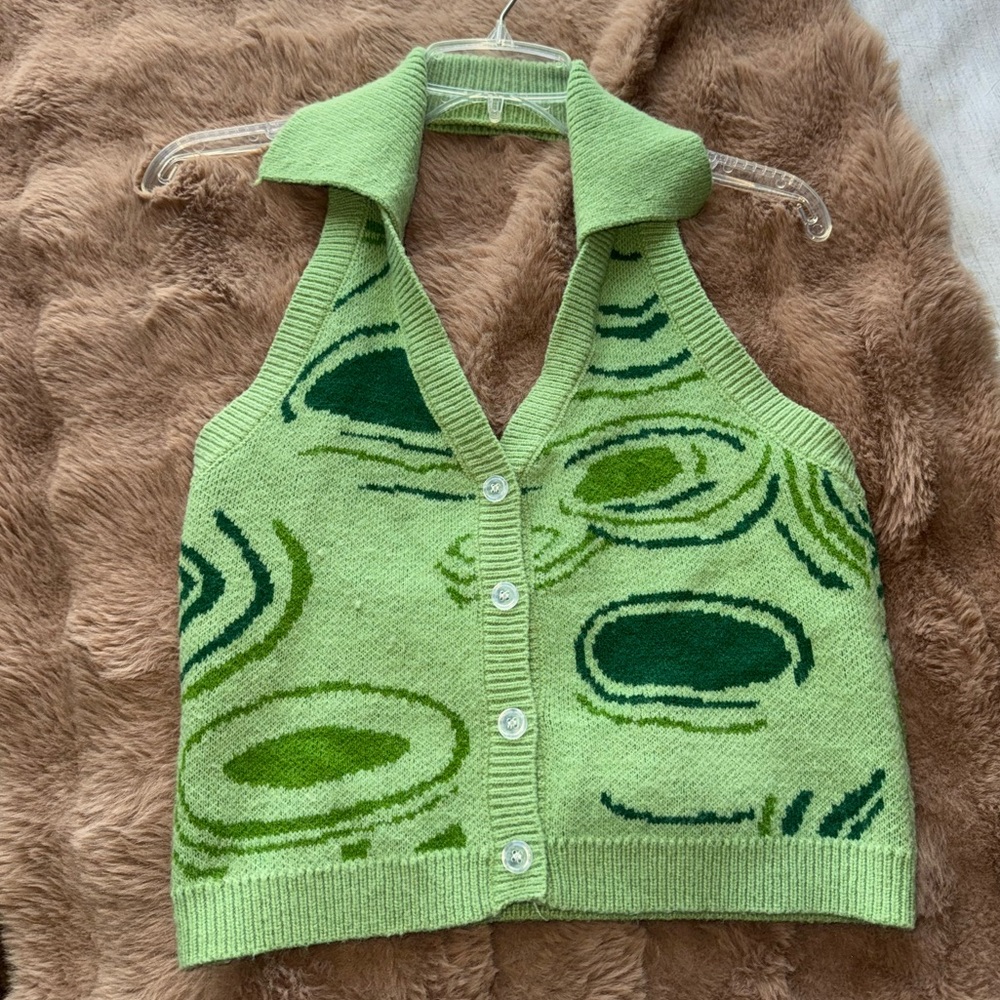 Green Patterned Knit Top - Picture 3 of 4